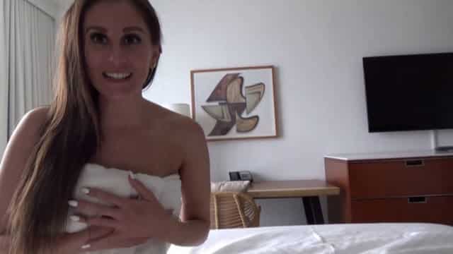 Ally Cooper – What Happens on Vacation – Family Therapy