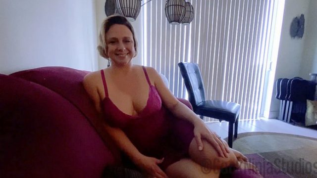 Brianna Beach – Loser Son Comforted And Fucked By Huge TITS Mom On Valentine’s Day