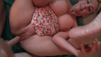 Brianna Beach – Nude Beach – MomComesFirst